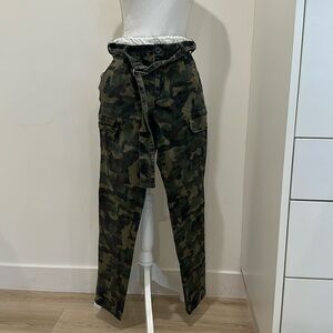 Camo cargo pants size M
